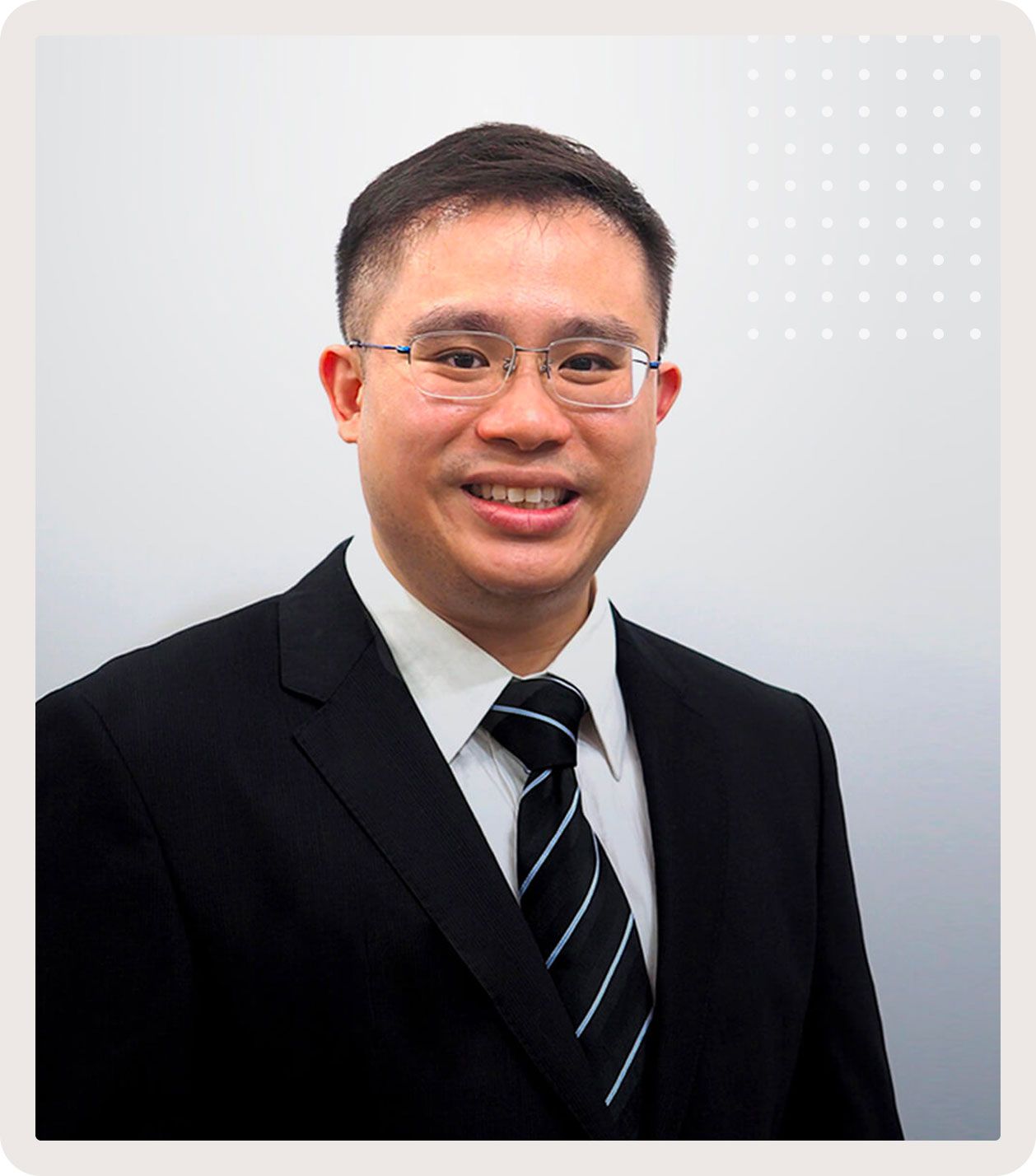 Portrait of Dr Seng Chusheng, Shoulder Specialist in Singapore